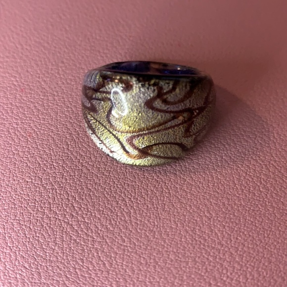Unique Glass Ring - Picture 3 of 4
